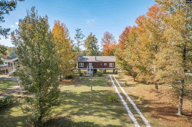 105 Dogwood Shores Lane, Eastover, SC 29044