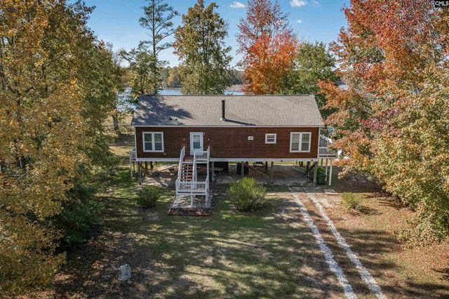 105 Dogwood Shores Lane, Eastover, SC 29044