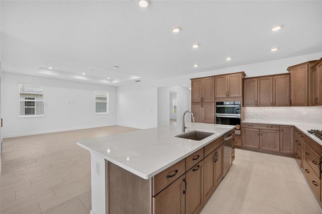 10321 SW 84TH STREET ROAD, Ocala, FL 34481