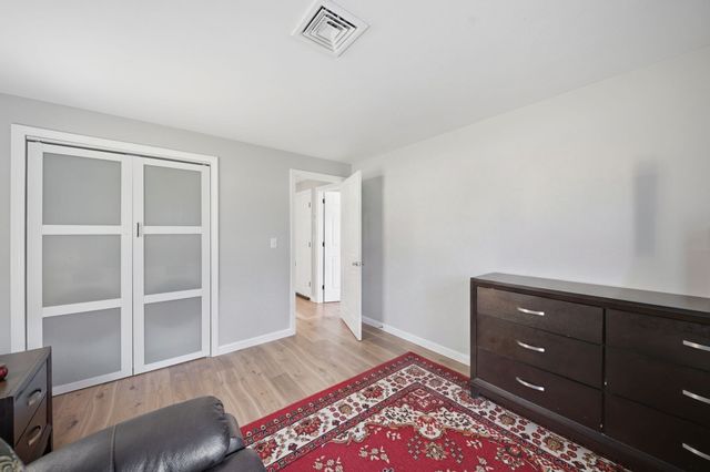 29 Shadow Lake Rd, Salem, NH 03079