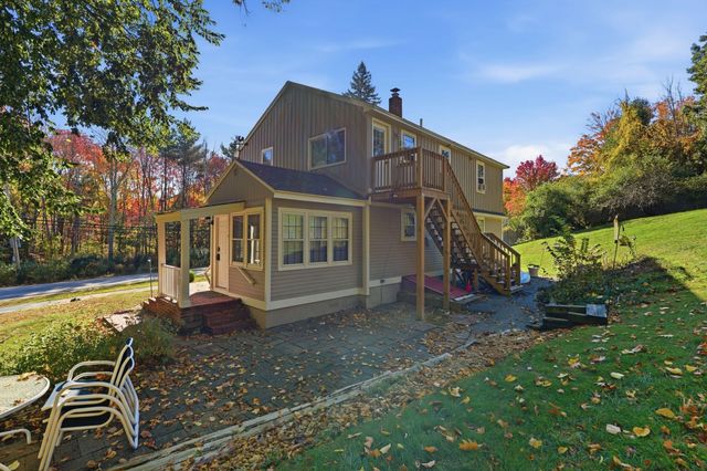 29 Shadow Lake Rd, Salem, NH 03079