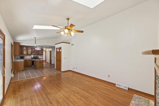 243 Royal Oak COURT, Pewaukee, WI 53072