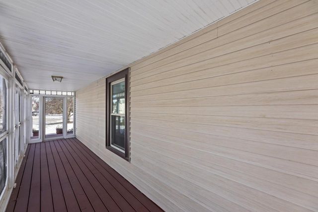 243 Royal Oak COURT, Pewaukee, WI 53072