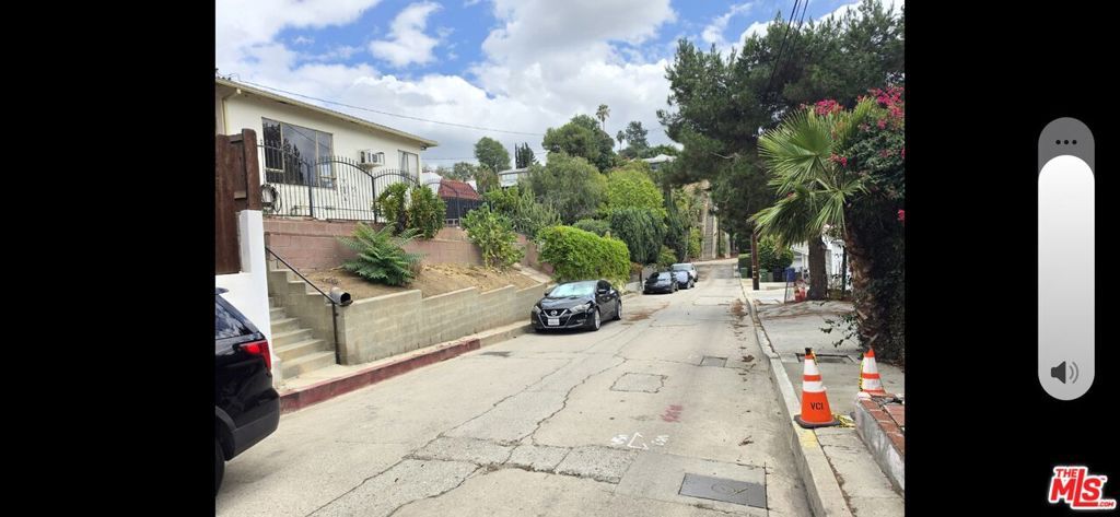 1721 Kilbourn Street, Los Angeles, CA 90065 — photo 3