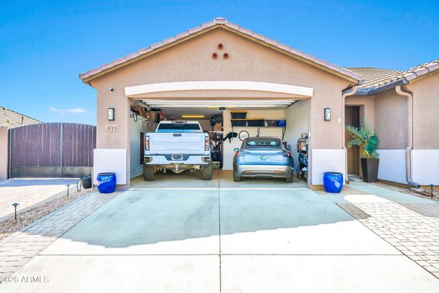 3713 W ABRAMS Drive, New River, AZ 85087