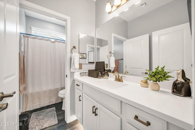 3713 W ABRAMS Drive, New River, AZ 85087
