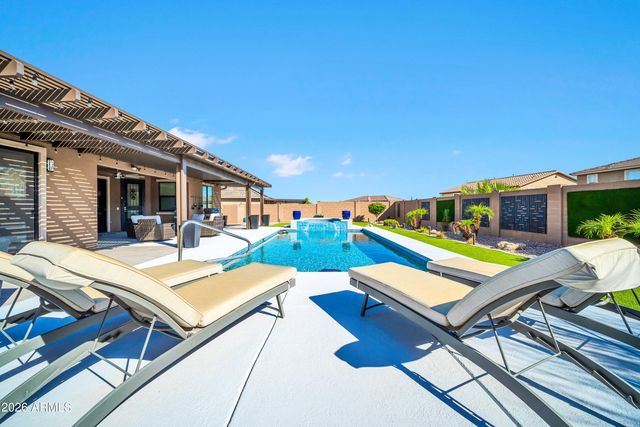 3713 W ABRAMS Drive, New River, AZ 85087