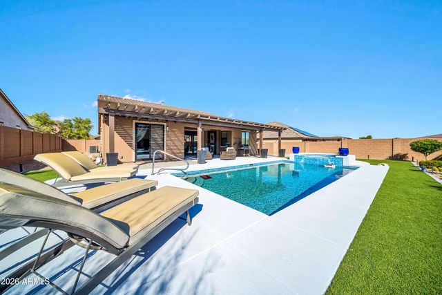 3713 W ABRAMS Drive, New River, AZ 85087