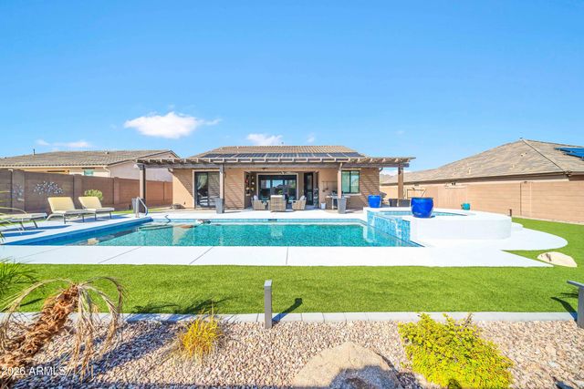 3713 W ABRAMS Drive, New River, AZ 85087