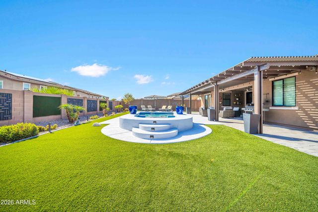 3713 W ABRAMS Drive, New River, AZ 85087