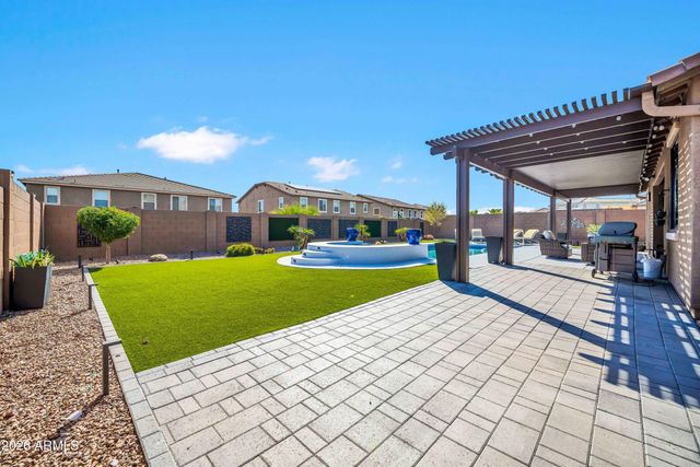 3713 W ABRAMS Drive, New River, AZ 85087