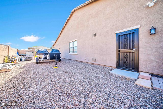 3713 W ABRAMS Drive, New River, AZ 85087