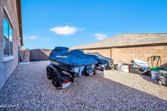 3713 W ABRAMS Drive, New River, AZ 85087