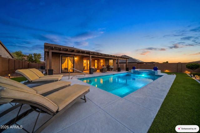 3713 W ABRAMS Drive, New River, AZ 85087