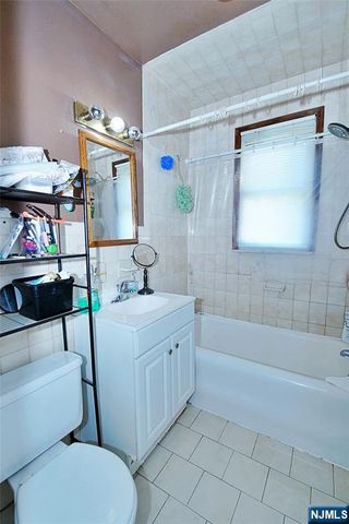 458 Shannon Place, Cliffside Park, NJ 07010