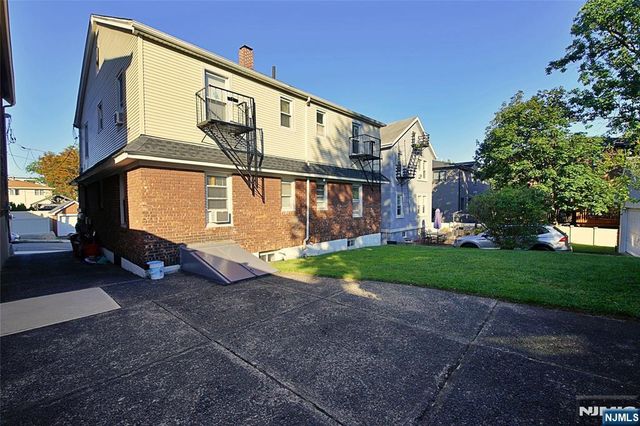 458 Shannon Place, Cliffside Park, NJ 07010