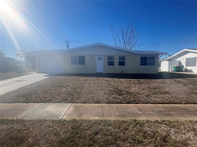 322 LASAYETTE DRIVE NE, Port Charlotte, FL 33952