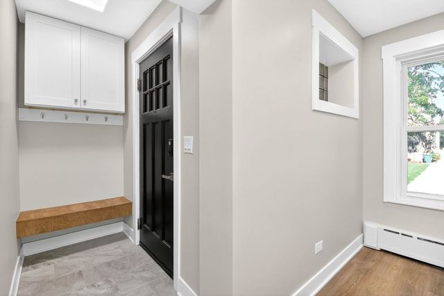 2426 N Neva Avenue, Chicago, IL 60707