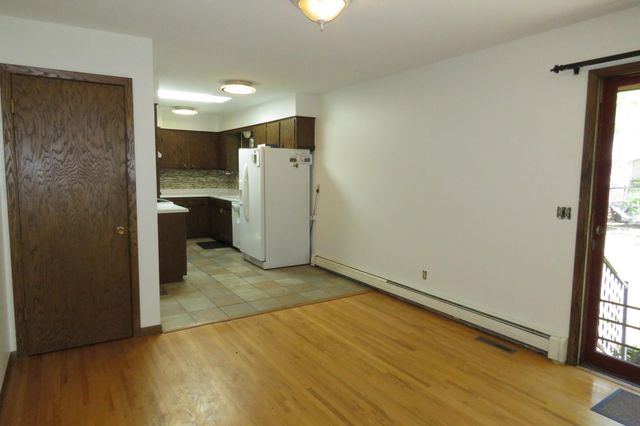 936 York Avenue NW, Elk River, MN 55330