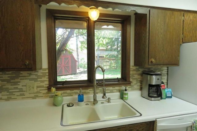 936 York Avenue NW, Elk River, MN 55330