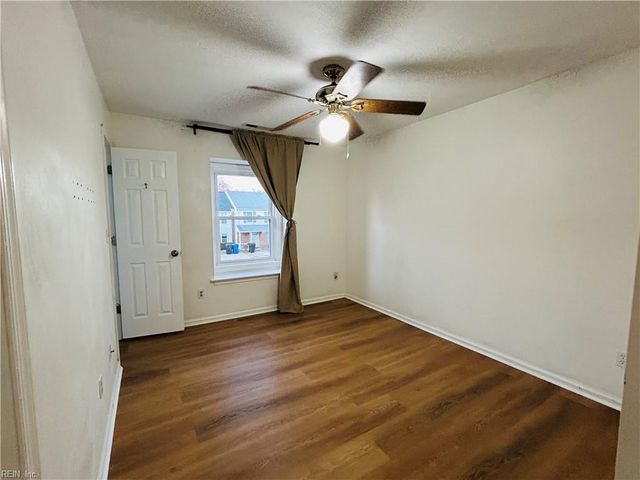 5607 Gates Landing RD, Virginia Beach, VA 23464