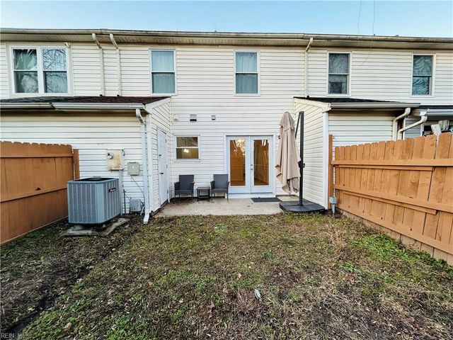 5607 Gates Landing RD, Virginia Beach, VA 23464