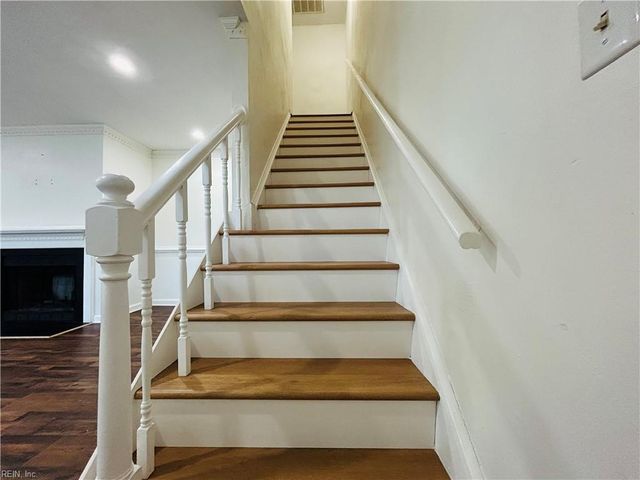 5607 Gates Landing RD, Virginia Beach, VA 23464