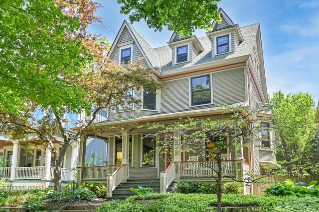 2846 N Stowell AVENUE, Milwaukee, WI 53211