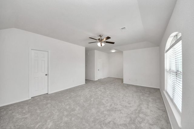 7925 Diamond Oak Drive, Texas City, TX 77591