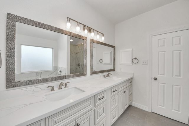 7925 Diamond Oak Drive, Texas City, TX 77591