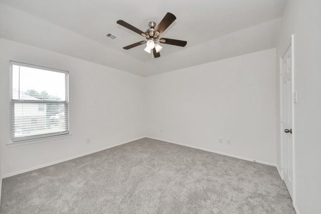 7925 Diamond Oak Drive, Texas City, TX 77591