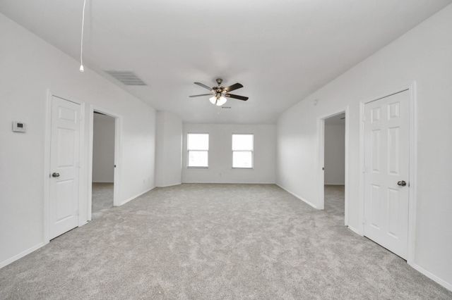 7925 Diamond Oak Drive, Texas City, TX 77591