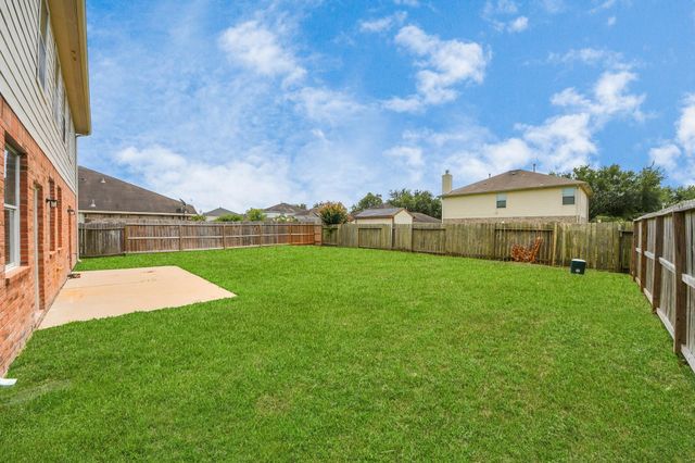 7925 Diamond Oak Drive, Texas City, TX 77591