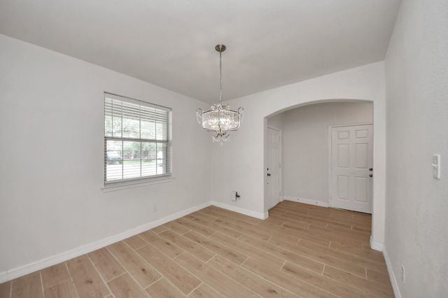 7925 Diamond Oak Drive, Texas City, TX 77591