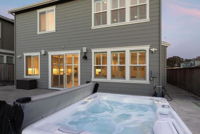 2751 Tidepool Lane, Marina, CA 93933