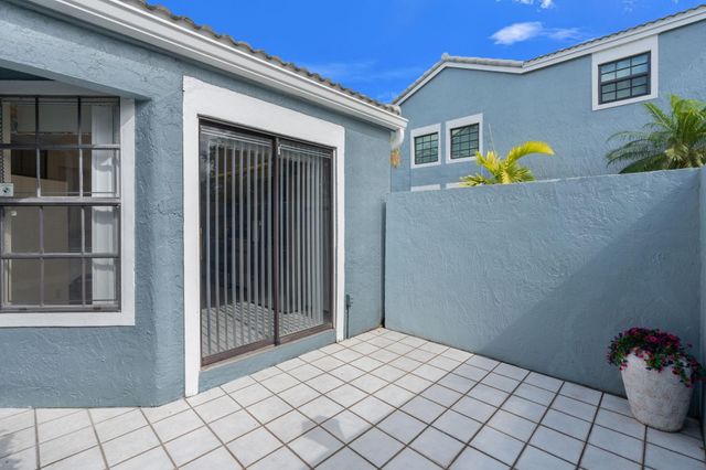 8371 Waterford Circle 8371, Tamarac, FL 33321