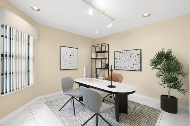 8371 Waterford Circle 8371, Tamarac, FL 33321