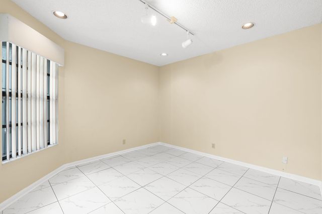 8371 Waterford Circle 8371, Tamarac, FL 33321