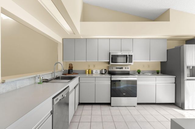 8371 Waterford Circle 8371, Tamarac, FL 33321