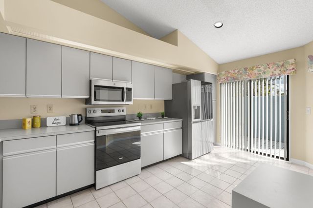 8371 Waterford Circle 8371, Tamarac, FL 33321