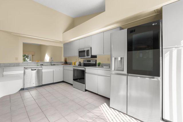 8371 Waterford Circle 8371, Tamarac, FL 33321