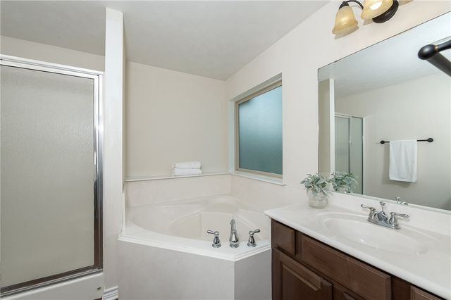 809 Dove Run, College Station, TX 77845