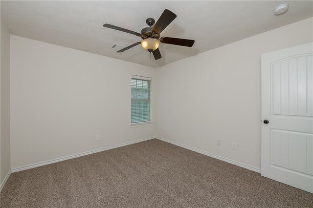 809 Dove Run, College Station, TX 77845