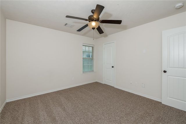 809 Dove Run, College Station, TX 77845