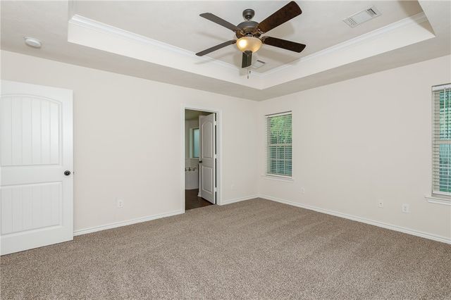 809 Dove Run, College Station, TX 77845