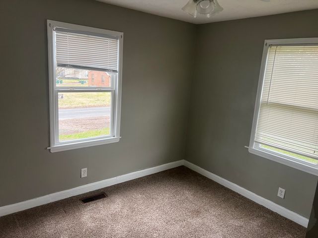 306 Walnut Avenue, South Pittsburg, TN 37380