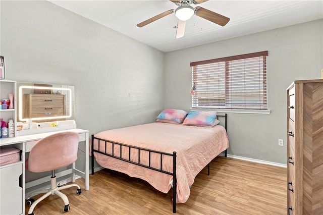 1030 Livermore St, Portland, TX 78374