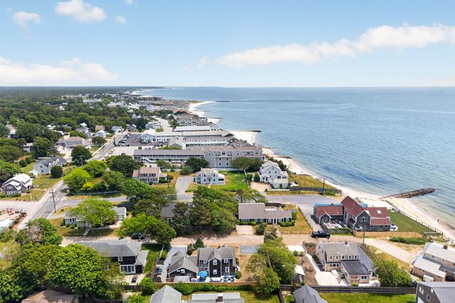 15 Beach Pine Road, Dennis Port, MA 02639