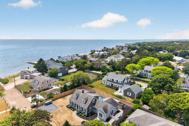 15 Beach Pine Road, Dennis Port, MA 02639