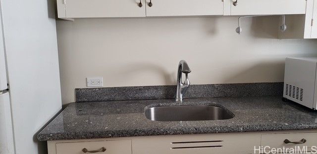 711 Birch Street, Honolulu, HI 96814